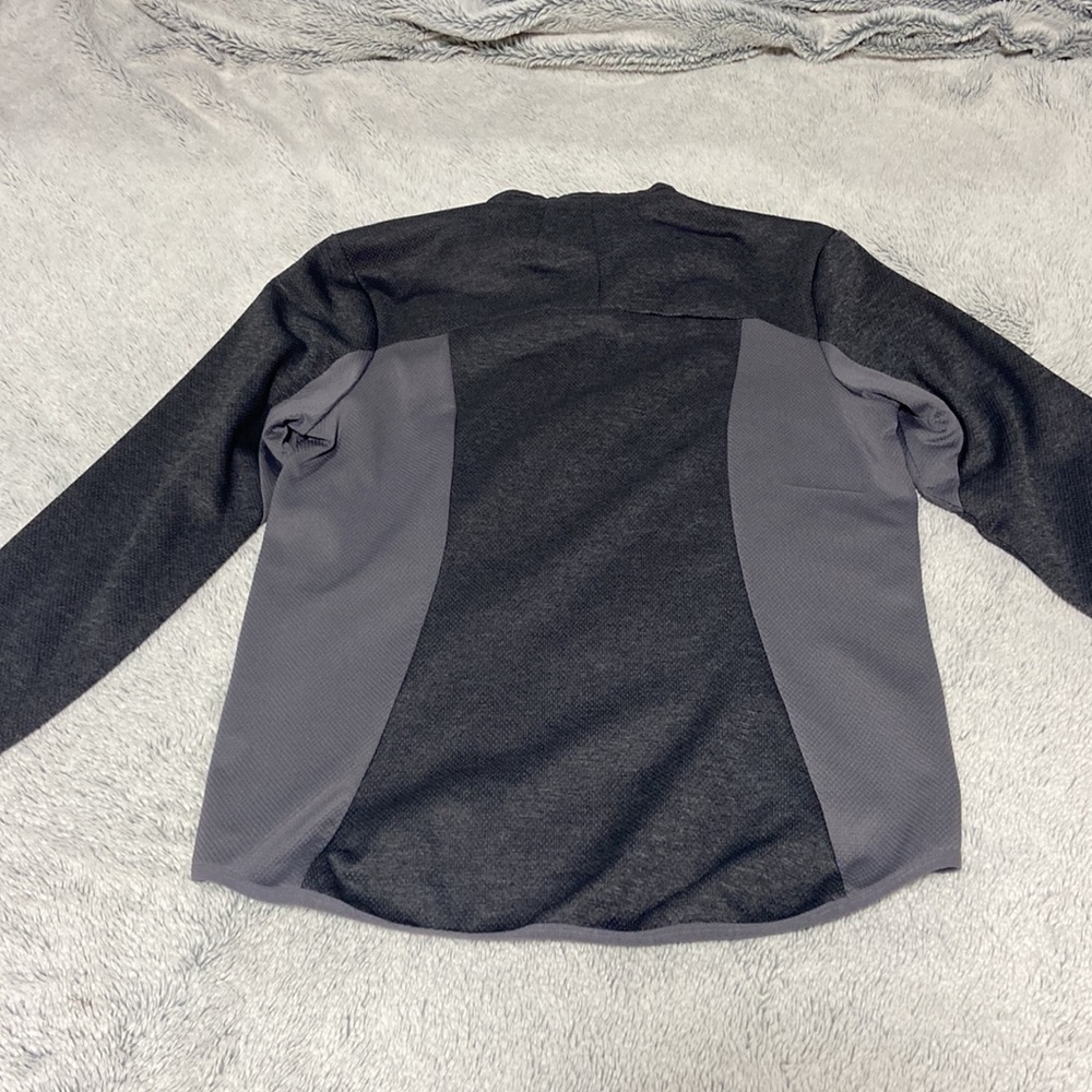 Pullover - Picture 2 of 3